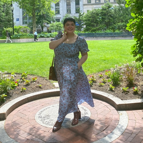 Meet your Posher, Elayna - Picture 1 of 1